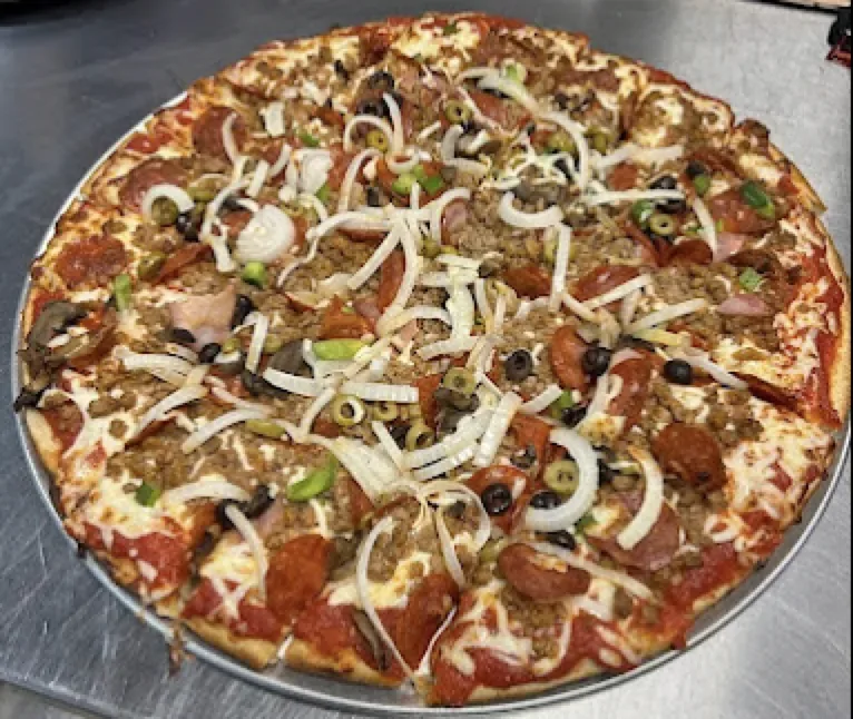 Dale's Deluxe pizza